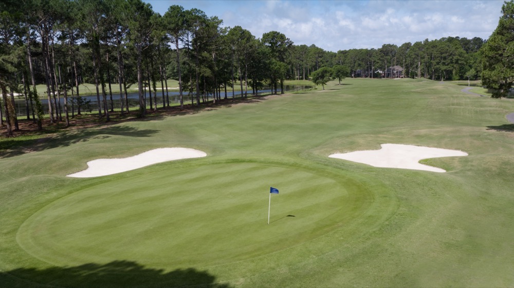 18th hole at sea trails jones golf course